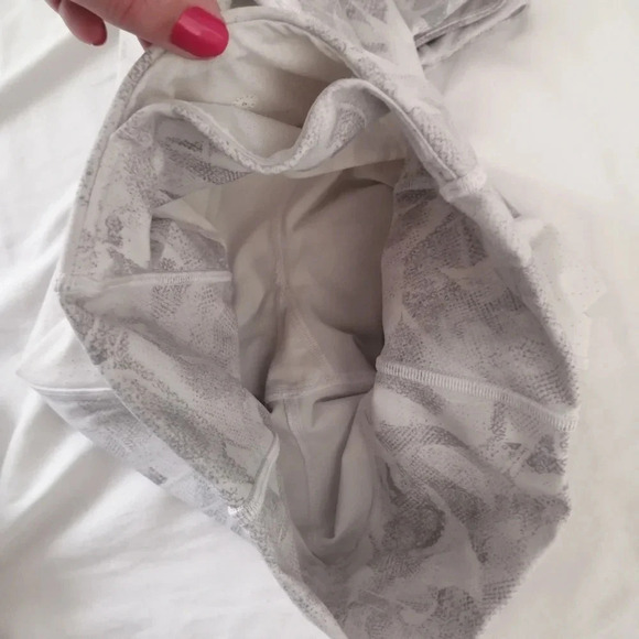 Lululemon Breezy Dot Tights 25" High Rise Mesh Accent Leggings Jasmine White 4 - Picture 10 of 14